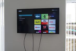 Dundee Apartment - Sleeps 4 - Pet Friendly