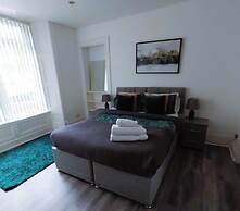 Dundee Apartment - Sleeps 4 - Pet Friendly