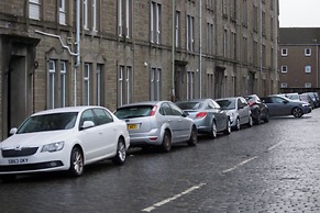 Dundee Apartment - Sleeps 4 - Pet Friendly