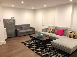 Batterseaflat/sleeps6/refurbished/tv