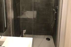 Batterseaflat/sleeps6/refurbished/tv