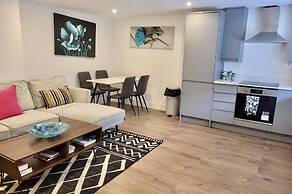 Batterseaflat/sleeps6/refurbished/tv