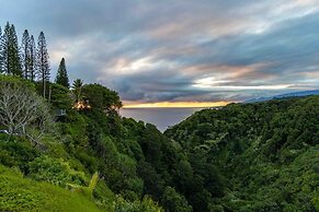 Hale Akua Garden Farm & Eco-Retreat