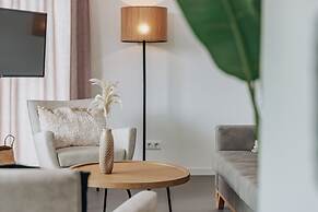 Modern Lodge Near Beach