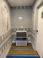Hotel Rudra - Hollywood