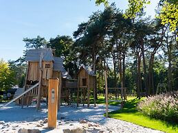 Beautiful Chalet With Airco, in a Holiday Park