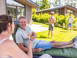Beautiful Chalet With Airco, in a Holiday Park