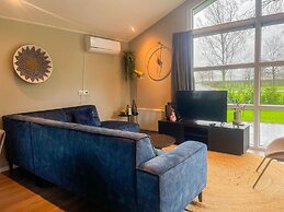 Beautiful Chalet With Airco, in a Holiday Park