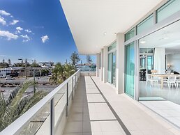 Mermaid Beach Luxury Penthouse