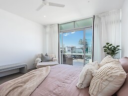 Mermaid Beach Luxury Penthouse