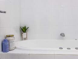 Mermaid Beach Luxury Penthouse