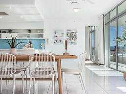 Mermaid Beach Luxury Penthouse