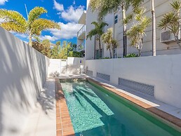 Mermaid Beach Luxury Penthouse