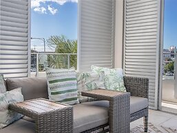 Mermaid Beach Luxury Penthouse