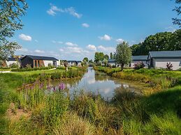 Nice Chalet With Dishwasher, Near the River Maas