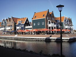 Nice Hotel Room Only 1 km From Volendam Centre