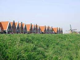 Nice Hotel Room Only 1 km From Volendam Centre