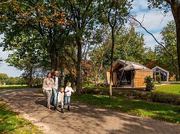 Comfortable Chalet, in a Beautiful Holiday Park