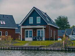 Sustainable Water Villa With Sauna