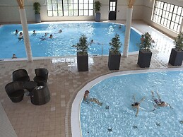 Nice Bungalow in a Holiday Park Near Maastricht