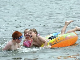Nice Bungalow in a Holiday Park Near Maastricht