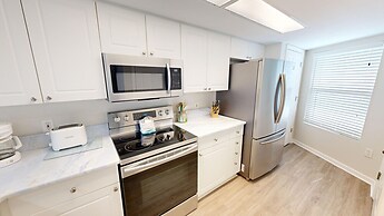 Seacrest 515ab 3 Bedroom Condo by RedAwning