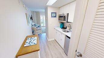 Seacrest 515ab 3 Bedroom Condo by RedAwning