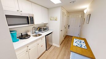 Seacrest 515ab 3 Bedroom Condo by RedAwning