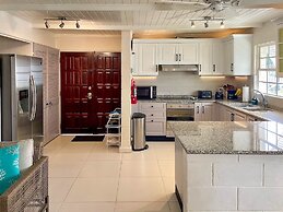 Beachcomber 3 Bedroom Home by Bluescape