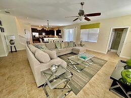 Luxury Championsgate 6 Bd Home Near Disney 6 Bedroom Villa