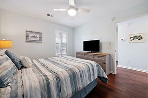 True Blue On 10th Hole, A Perfect Retreat For Golf Enthusiasts And Tho