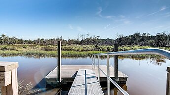 Delightful, Low Country Home With Dock On Debordieu Channel 4 Bedroom 