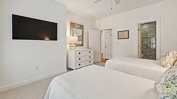 Perfect Blend Of Comfort And Modern Design For A Peaceful Retreat 3 Be