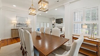 Perfect Blend Of Comfort And Modern Design For A Peaceful Retreat 3 Be