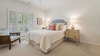 Perfect Blend Of Comfort And Modern Design For A Peaceful Retreat 3 Be
