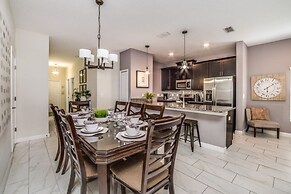 3097pequod 5 Bedroom Townhouse by RedAwning