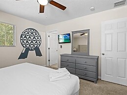 UniquelyÂ yourz 8 Bedroom Home by RedAwning