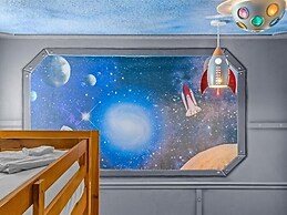 UniquelyÂ yourz 8 Bedroom Home by RedAwning