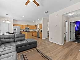 UniquelyÂ yourz 8 Bedroom Home by RedAwning