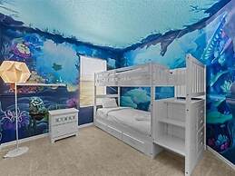 UniquelyÂ yourz 8 Bedroom Home by RedAwning