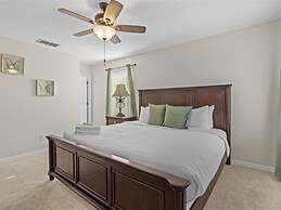 UniquelyÂ yourz 8 Bedroom Home by RedAwning