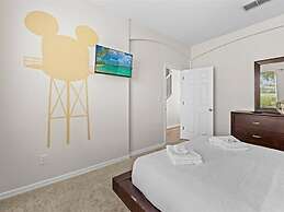 UniquelyÂ yourz 8 Bedroom Home by RedAwning