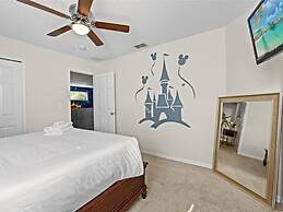 UniquelyÂ yourz 8 Bedroom Home by RedAwning