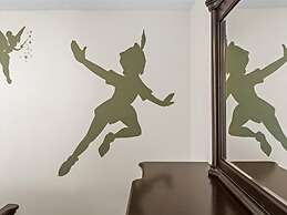 UniquelyÂ yourz 8 Bedroom Home by RedAwning