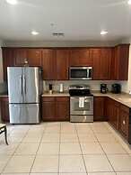 Vista Cay Luxury Serenity. 2 Bedroom Townhouse by RedAwning