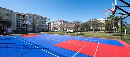 Vista Cay Luxury Serenity. 2 Bedroom Townhouse by RedAwning