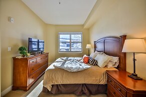 Base Camp 105 3 Bedroom Condo by RedAwning