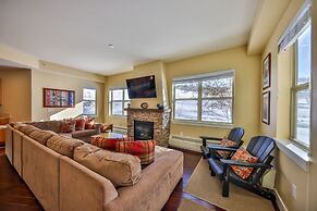 Base Camp 105 3 Bedroom Condo by RedAwning