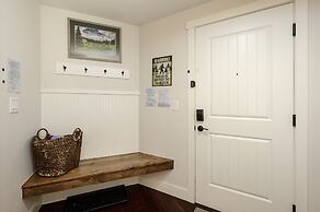 Base Camp 304 1 Bedroom Condo by RedAwning