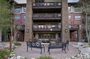 Base Camp 304 1 Bedroom Condo by RedAwning